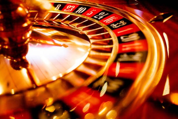 vintogel168 platform interface showing slot games, live casino, and sportsbook categories
